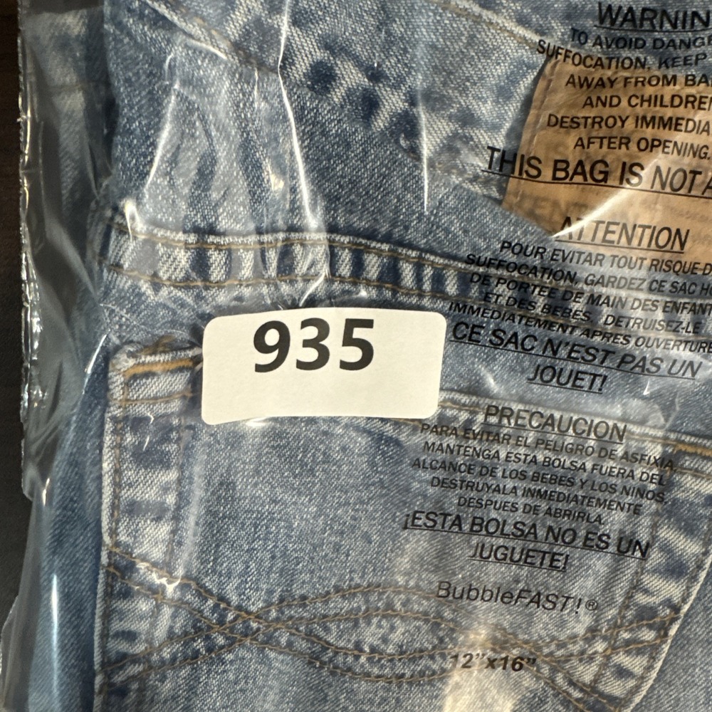 Abercrombie Fitch 1892 Blue Jeans Womens 8R (FITS‎ 34 X 32) Flare Leg Button Fly - Picture 11 of 11